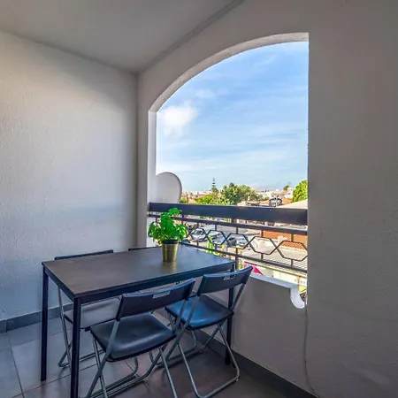 Apartman Oura Vibes By Ricardo