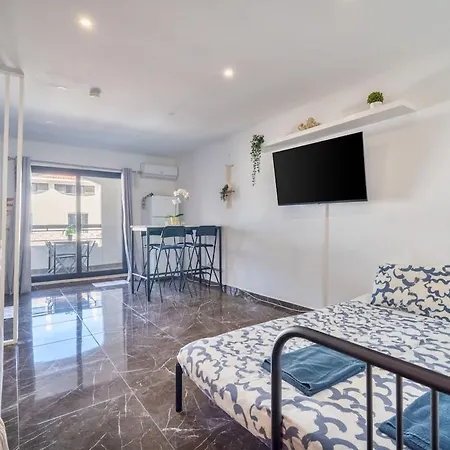 Oura Vibes By Ricardo Appartement