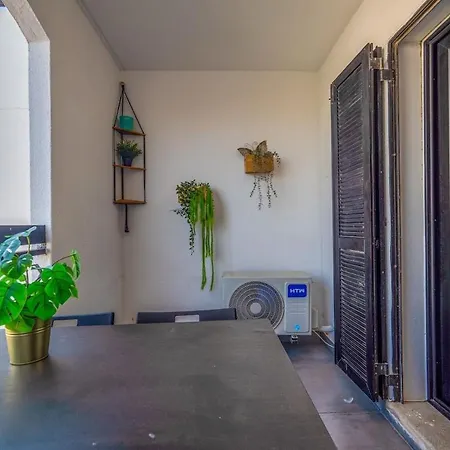 Oura Vibes By Ricardo Appartement